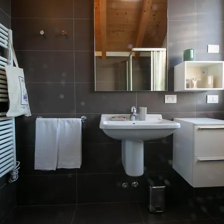 Mamma Ciccia - Breathtaking Views With Pool Area Vakantiehuis Bellano